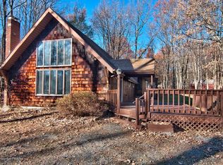 198 El Do Lake Dr, Kunkletown, PA 18058