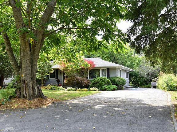 2nd image of 72 Southcote Rd