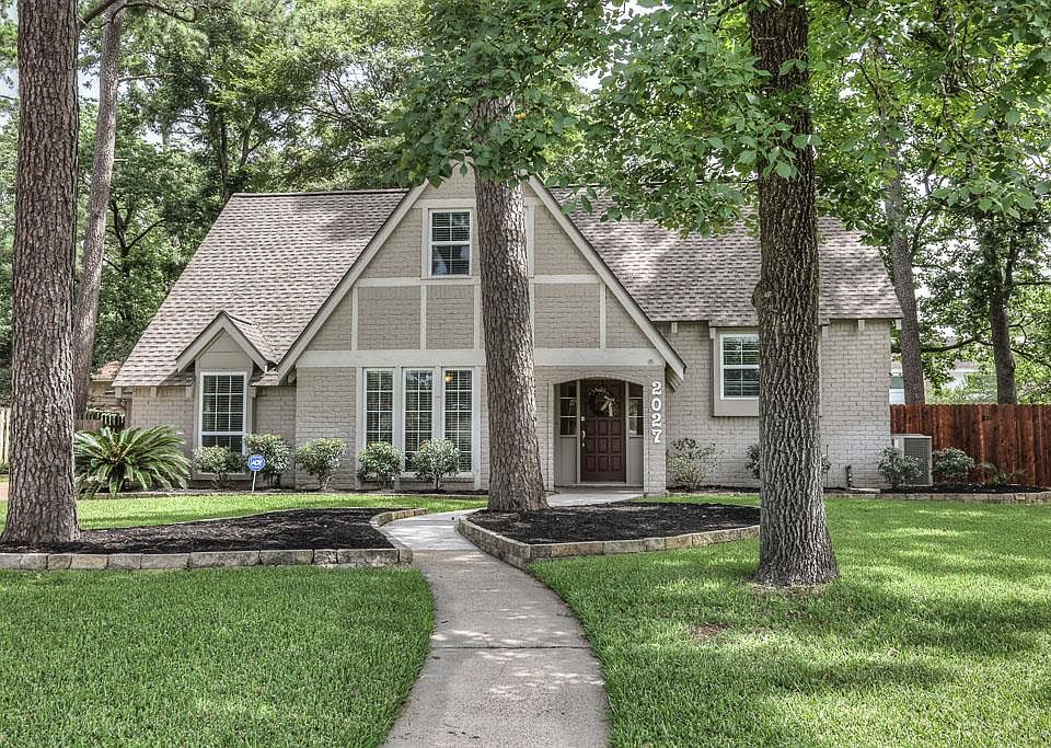 1st image of 2027 Lake Village Dr