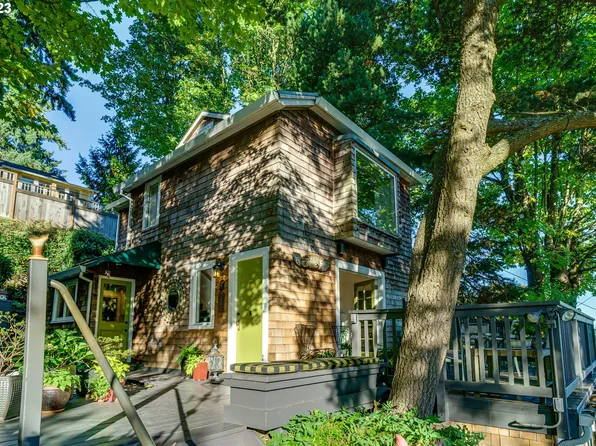 1719 SW Terrace Dr, Portland, OR 97201