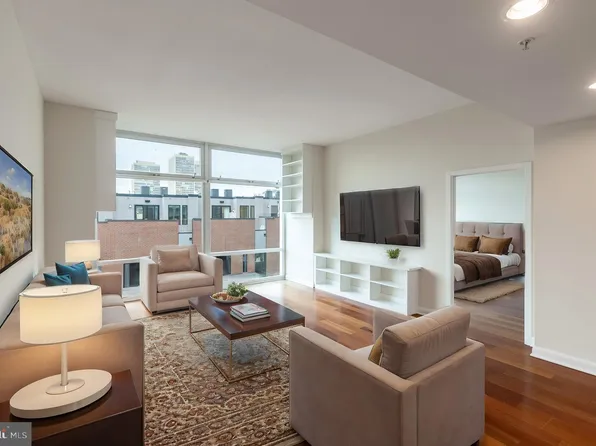 22 S Front St APT 503, Philadelphia, PA 19106