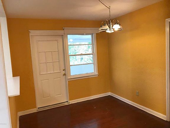 5th image of 7959 Wainwright Dr