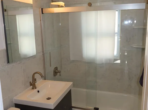 38 Hillcrest Cir Unit 1, Watertown, MA 02472