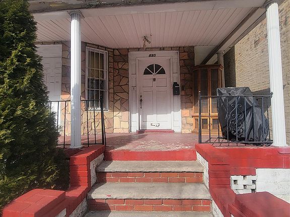 5th image of 895 Lenox Road