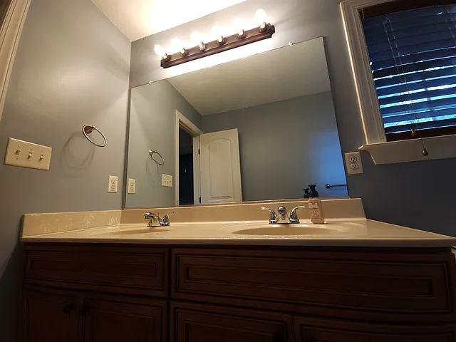 2510 Chestnut St — Photo 25