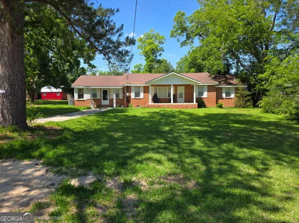 110 W Broad St, Norman Park, GA 31771
