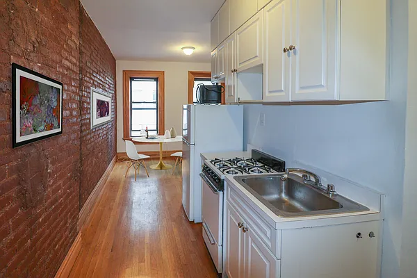 Rented by Corcoran | media 22