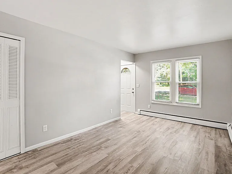 514-516 N Berkley St — Photo 1