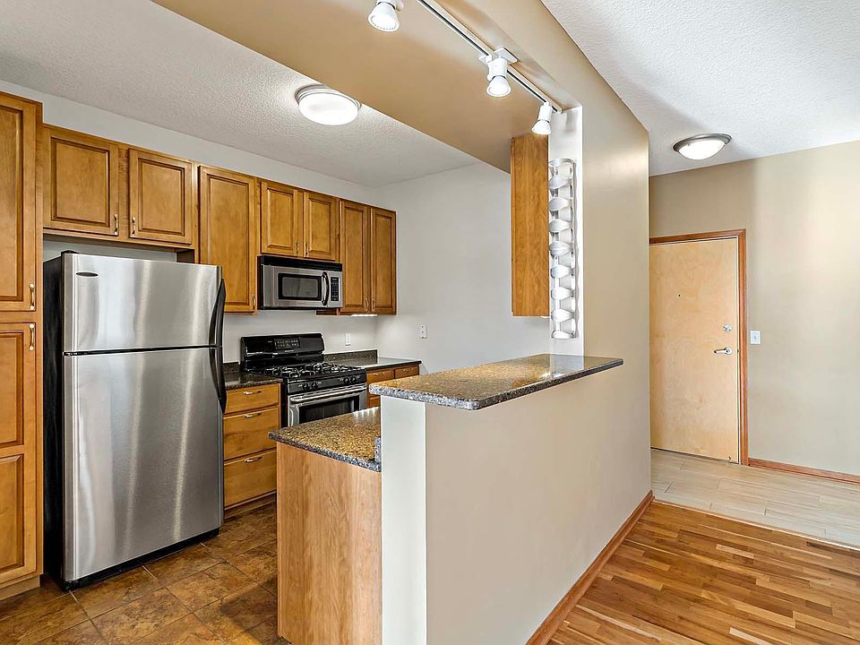 1st image of 2565 Franklin Ave APT 309