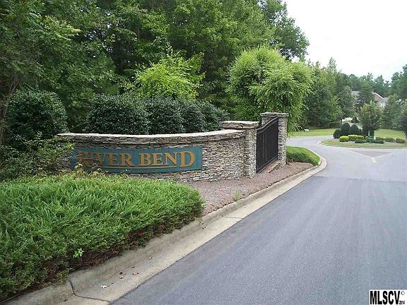 2nd image of 136 White Fawn Cir
