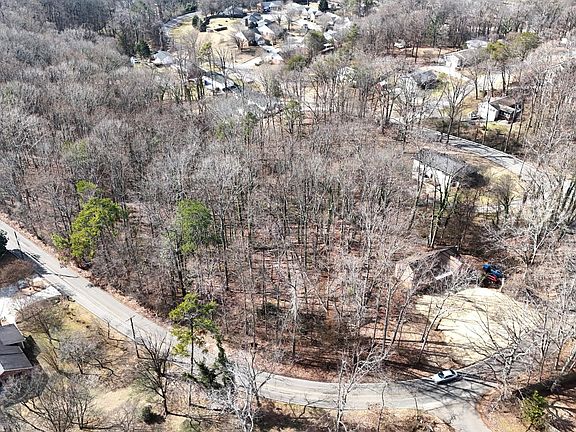 3rd image of 637 S Gallaher View Rd