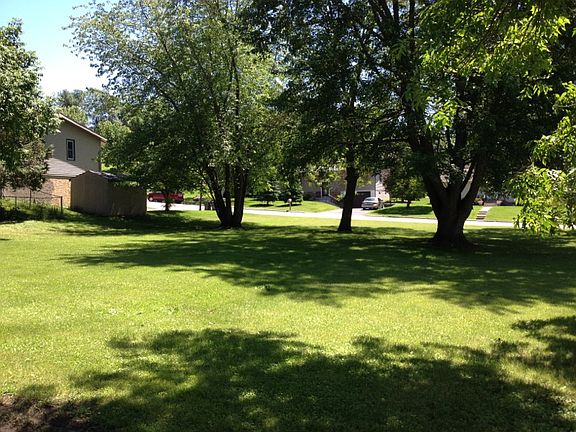 2nd image of Xxx Ne 2nd Ave