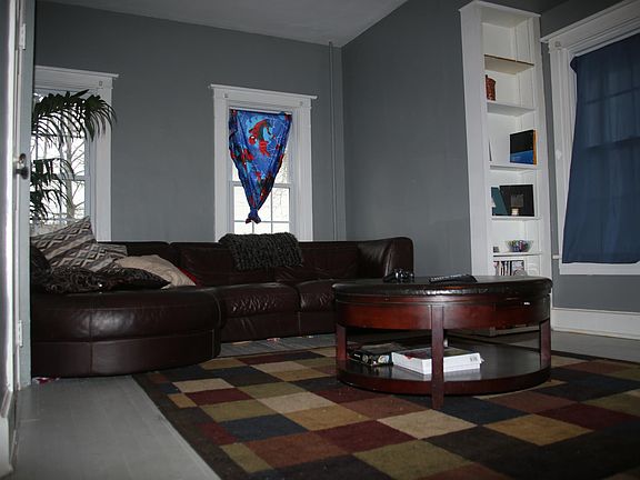 5th image of 265 Oakview Ave APT 1