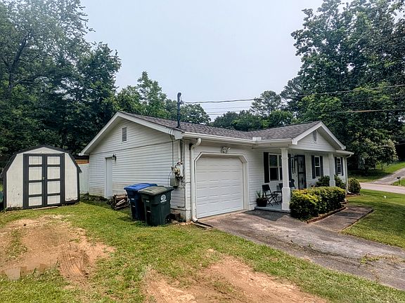 3rd image of 3805 Jarren Ct