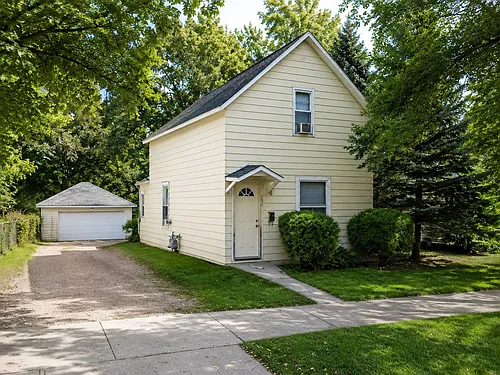 122 Edwards St Photo 1