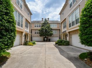 832 Cohn St, Houston, TX 77007