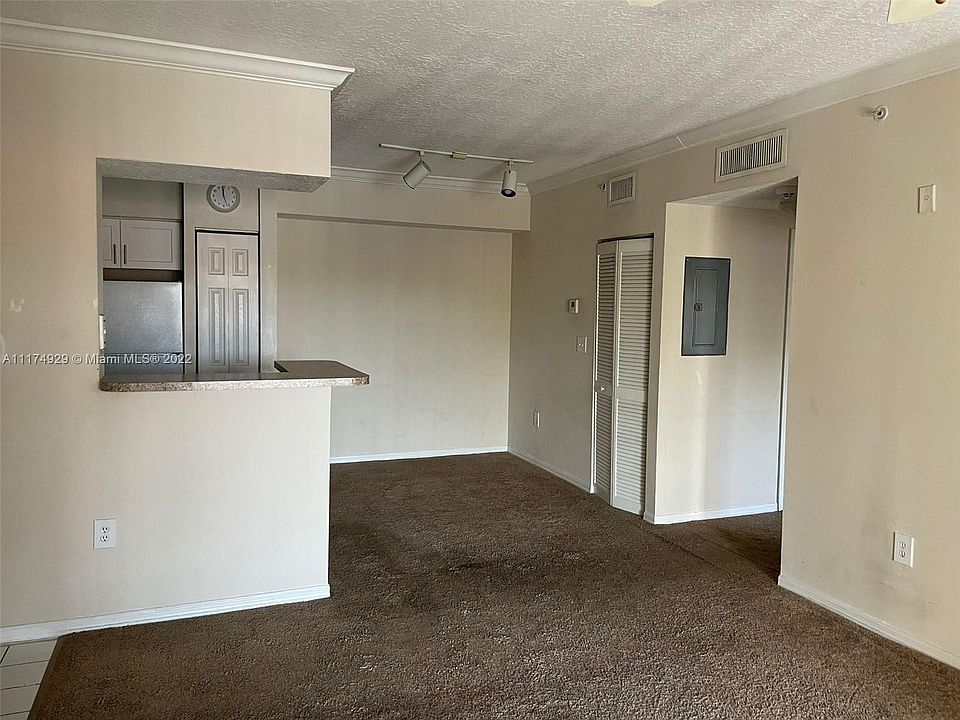 1st image of 220 SW 116th Ave #15303