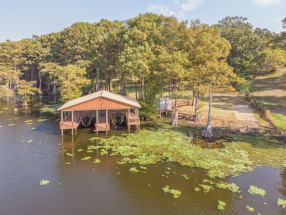 4th image of 10070 Plum Point Rd