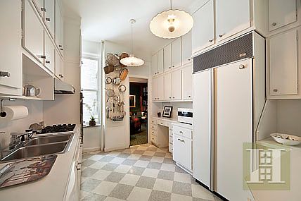 2nd image of 850 Park Ave APT 5C