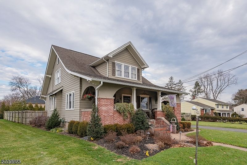 521 Otto Pl, Paramus, NJ 07652 Zillow