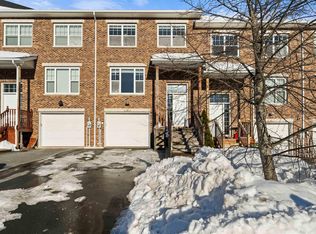 5 Collingwood Ct, Halifax, NS B2W 0G4