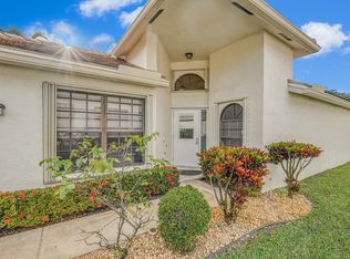 282 Sherwood Forest Dr, Delray Beach, FL 33445