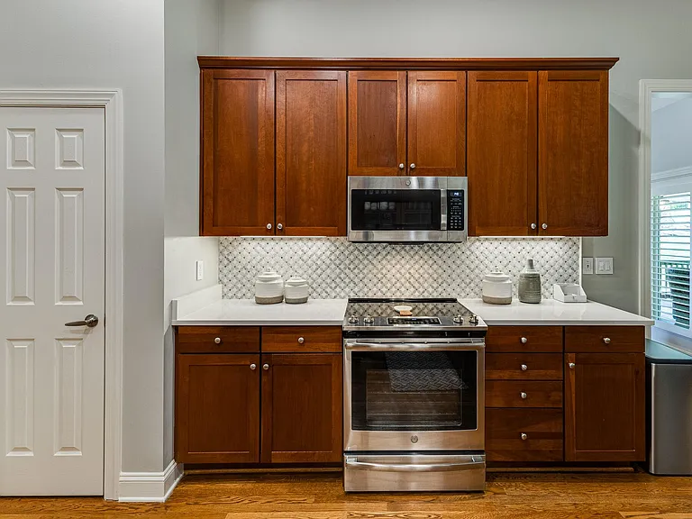 2077 Sherbrooke Ln — Photo 14