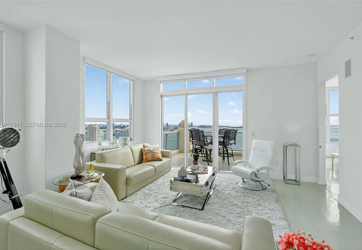 3 bed, 1900 sqft, $15,000 — Photo 1
