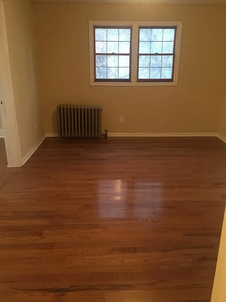 1120 Cedar - First... — Photo 2