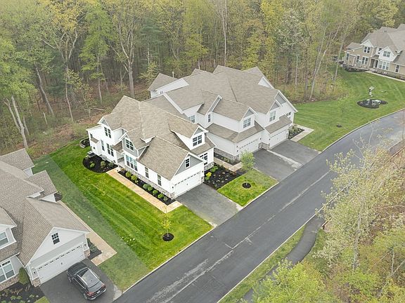 2nd image of 15 Cardinal Rd #15
