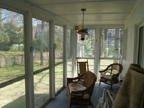 4th image of 484 Potter Blvd
