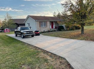 402 E 7th St, Hardinsburg, KY 40143