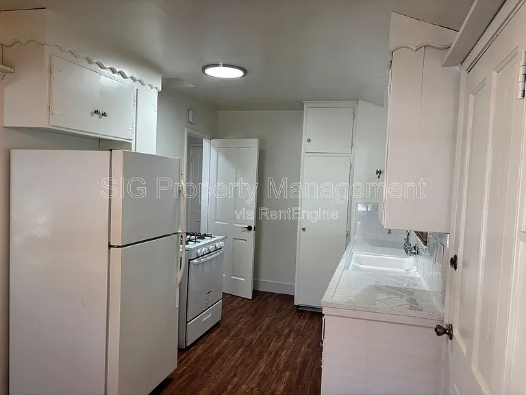 5071 Kester Ave #5071 — Photo 6