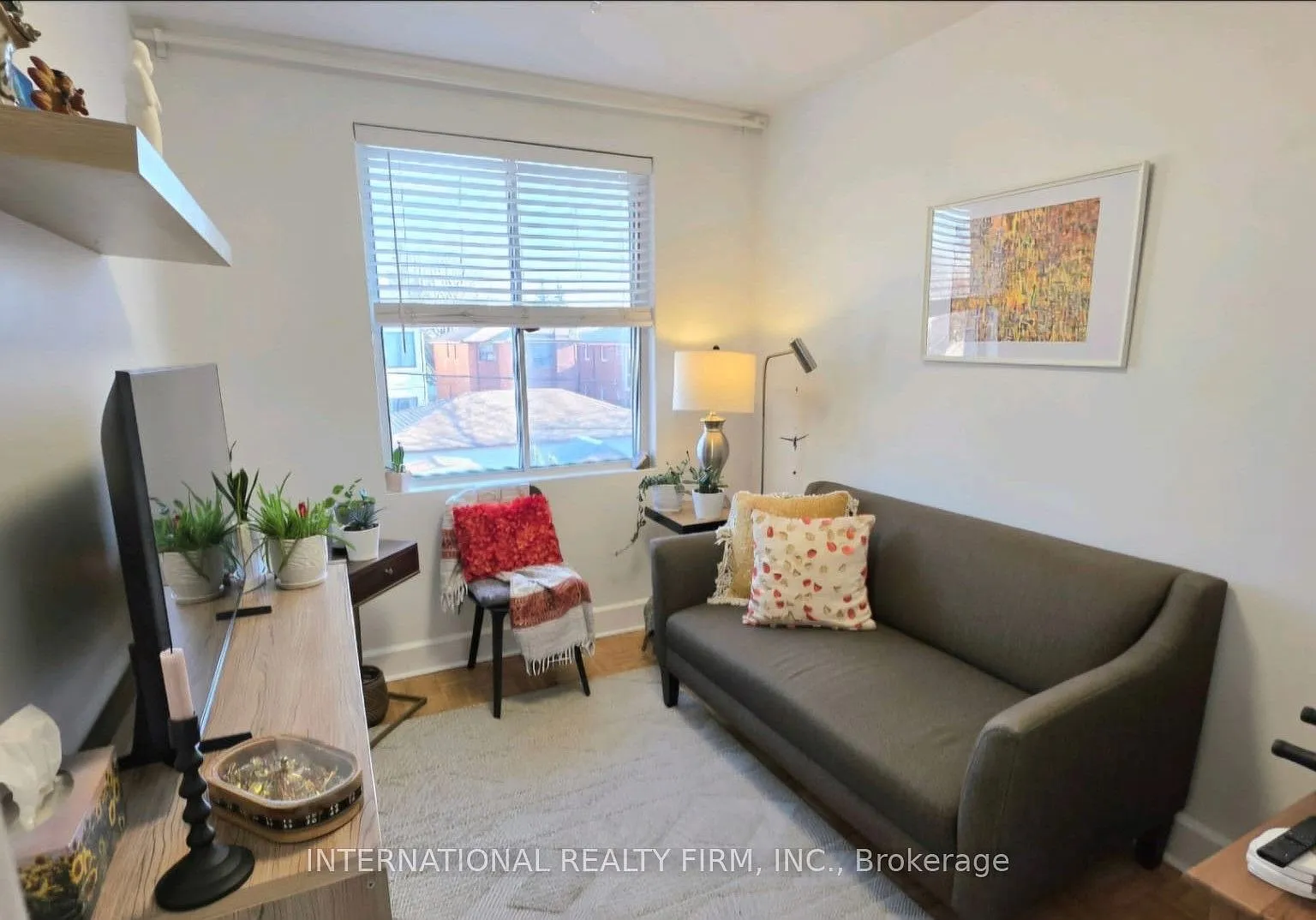 2 bed, $2,400 — Photo 1