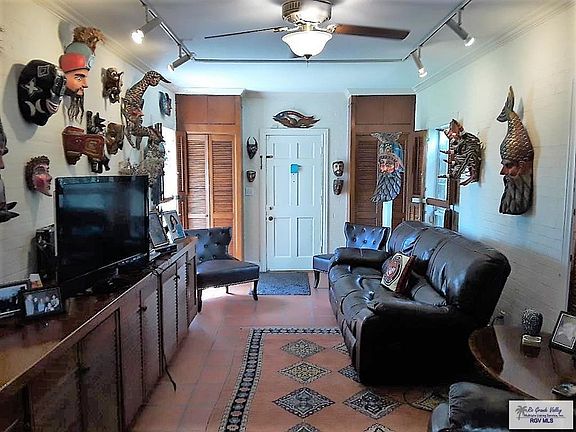 3rd image of 1905 Palm Blvd