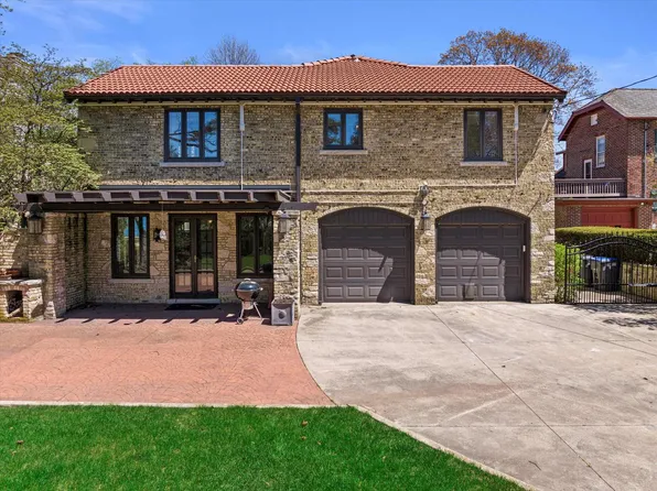 2422 North 3rd STREET, Sheboygan, WI 53083