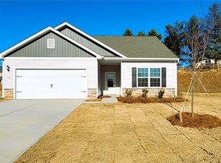 104 Tail Star Ct, King, NC 27021