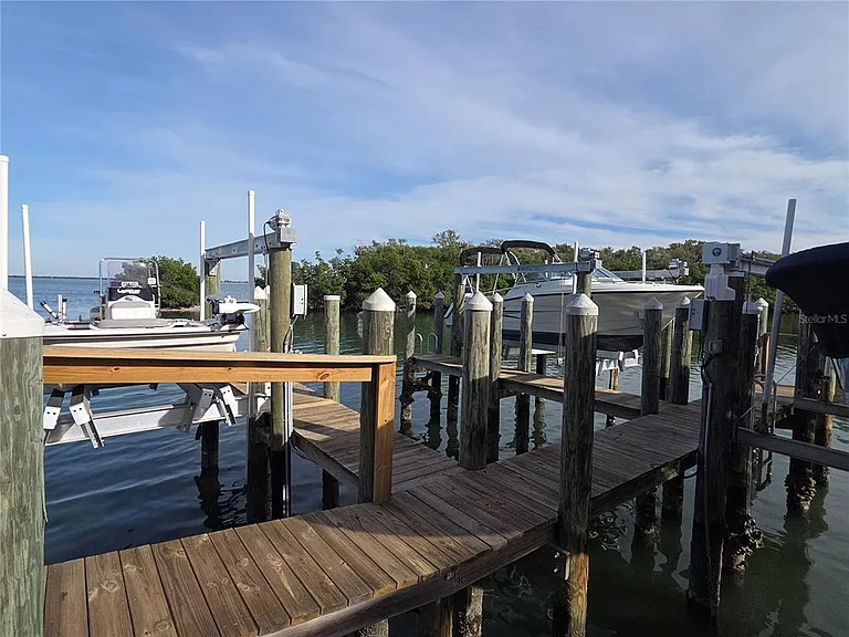 1515 Pinellas Bayway S #A6 — Photo 33