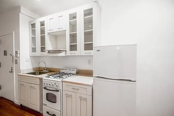 Rented by Brown Harris Stevens | media 3