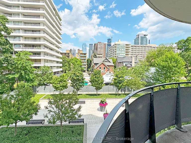 485 Huron St #406 — Photo 22