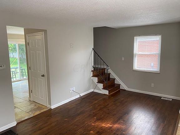 4th image of 3886 La Rosa Dr #886