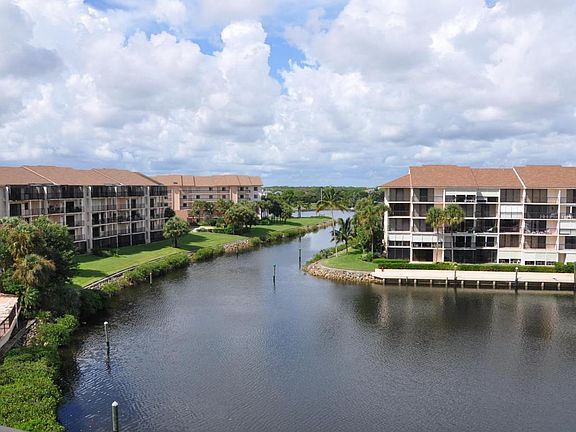 3rd image of 1301 Seafarer Cir APT 206
