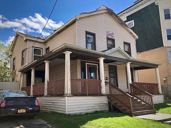 2nd image of 104 Henry St