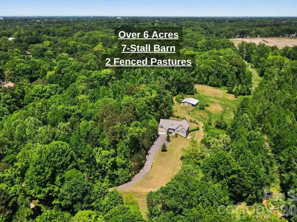 826 Deer Path Pl, Mooresville, NC 28115