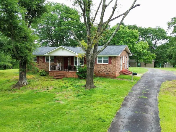 190 Dean Ave, Inman, SC 29349