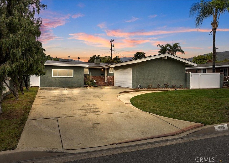 1st image of 1005 E Woodland Ln