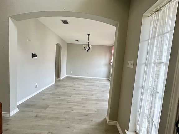 2nd image of 531 Hawken Dr