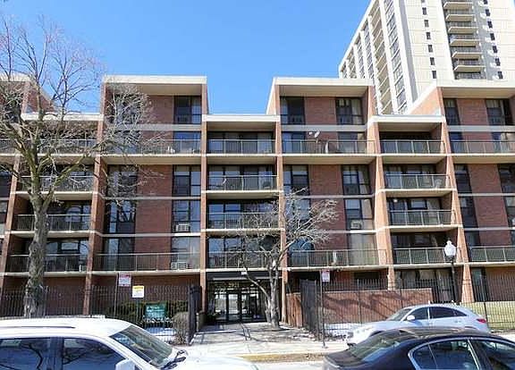 2nd image of 2921 S Michigan Ave APT 501