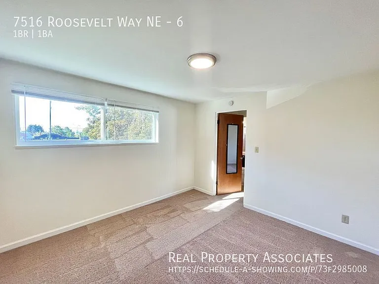 7516 Roosevelt Way NE #6 — Photo 12