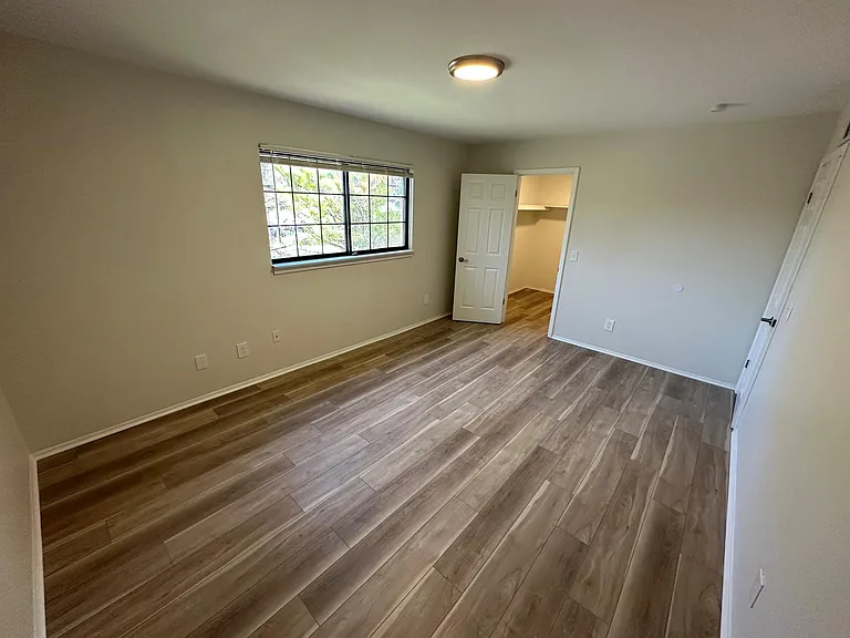 102 N Washington Ave — Photo 12